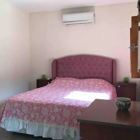 Bodrum Torba Da Tam Muestakil Bahceli Dogal Tas Ev. * Bodrum