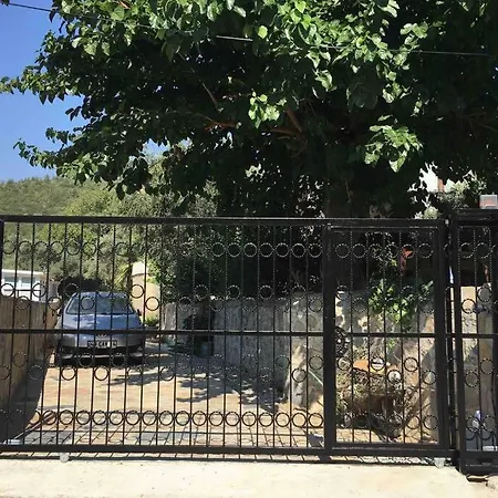 Bodrum Torba Da Tam Muestakil Bahceli Dogal Tas Ev. Villa *